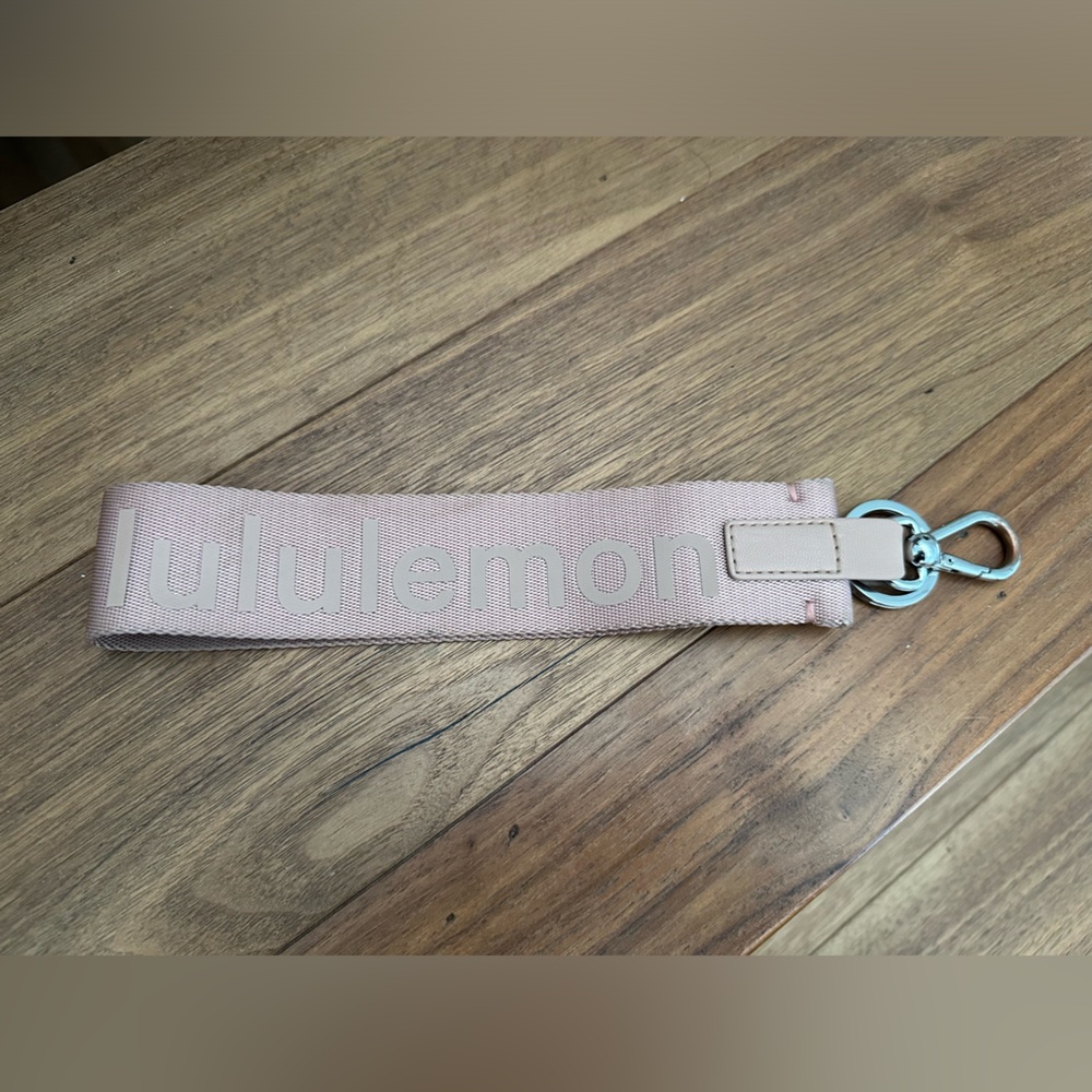 Lululemon Never Lost Keychain